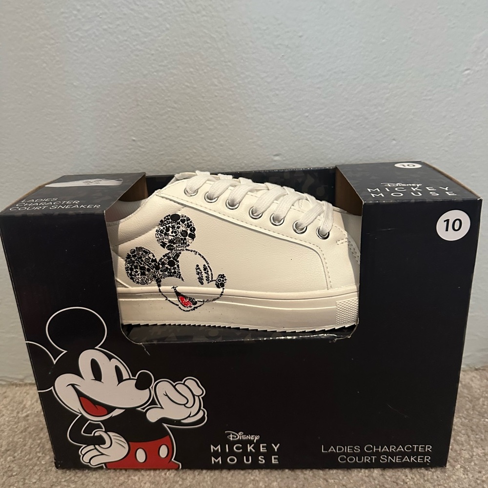 Aldi Disney mickey court sneakers size 10